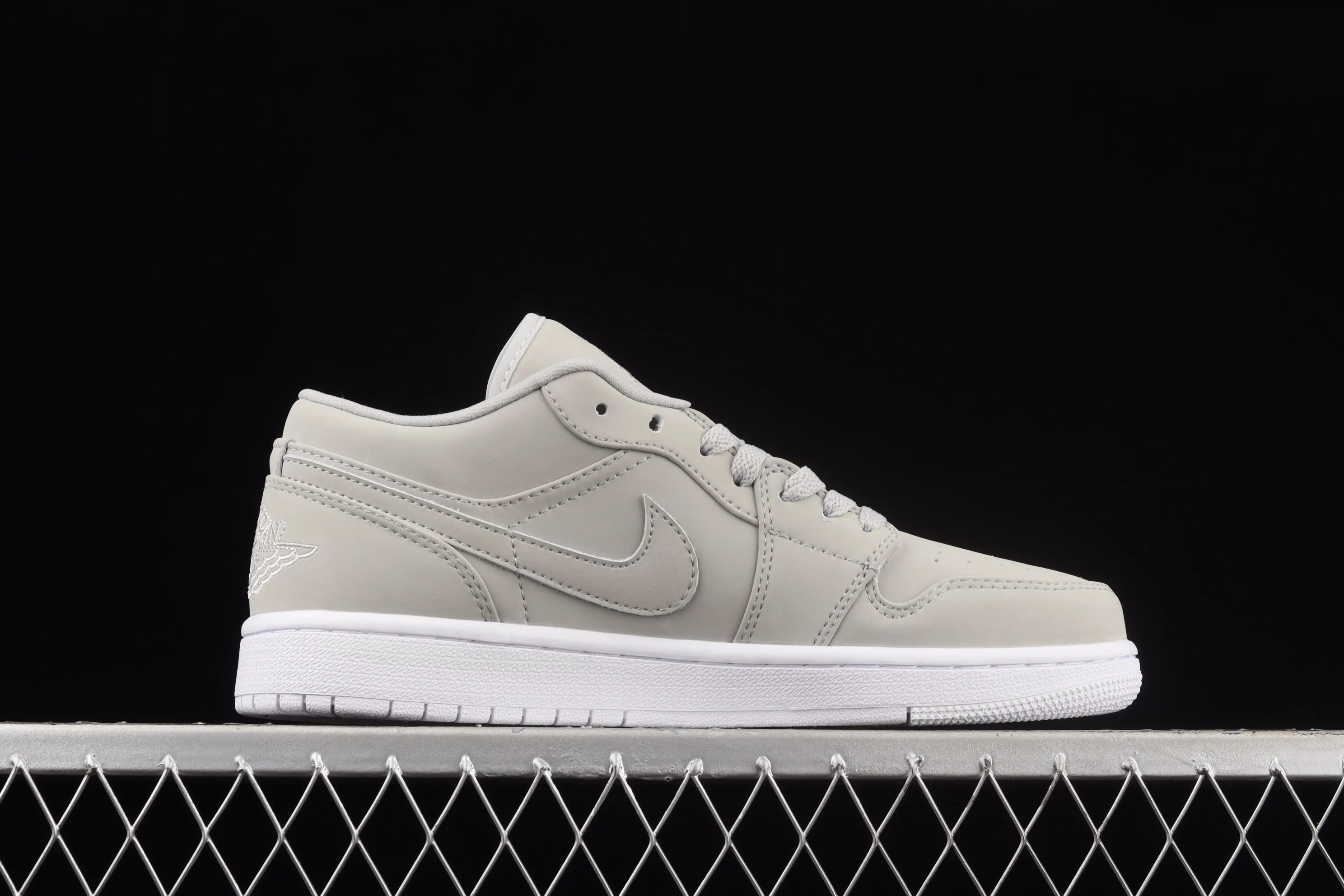 All categories Air Jordan Jordan series basketball shoes Air Jordan 1 Low Air Jordan 1 Low AJ1 Joe 1 low-top matte gray cultural and leisure sports sneakers DC0774-002